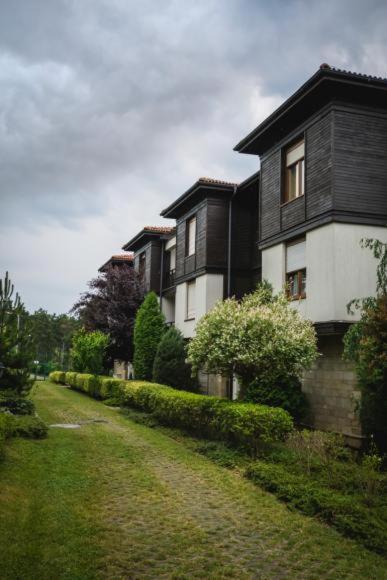 Santa Marina Apartaments- Karina 1 Sosopol Exterior foto